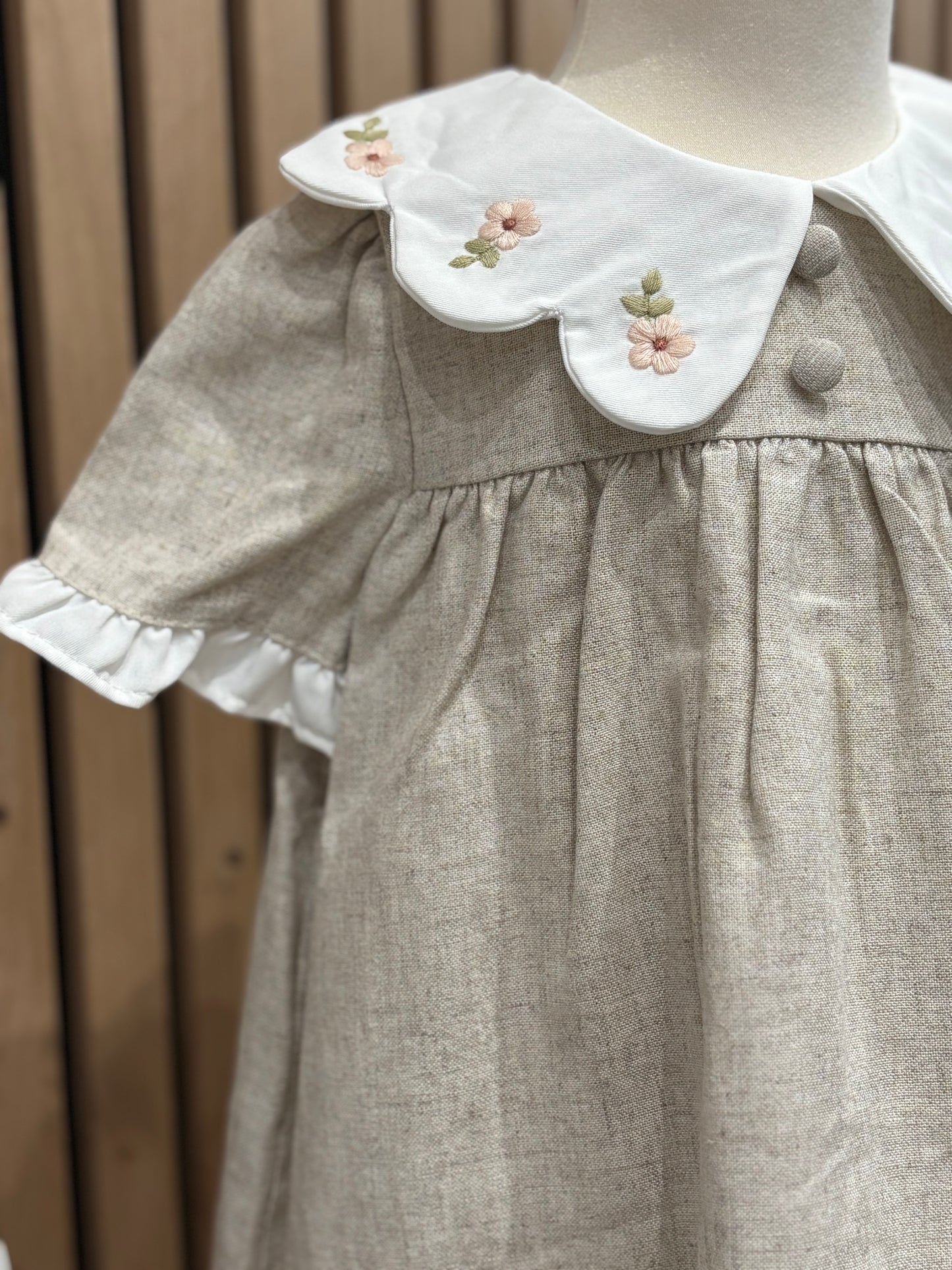robe Simone