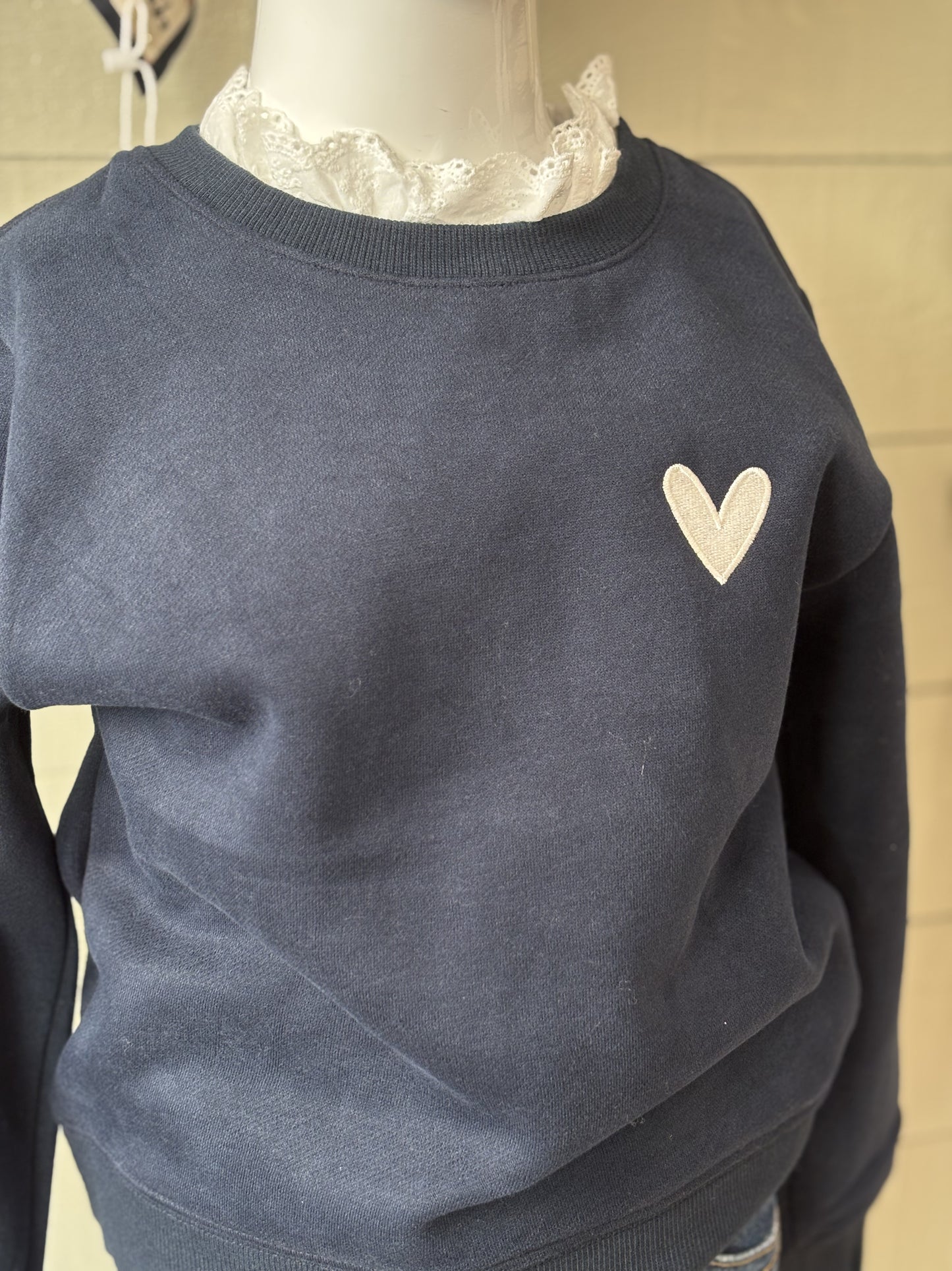 Sweat col brodé